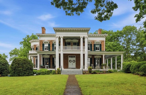 Dublin Bed & Breakfast | The Porterfield Suite Historic Rockwood Manor