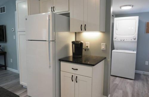 Conneaut Lakeshore Apartment | The Red Haven at Conneaut Lake