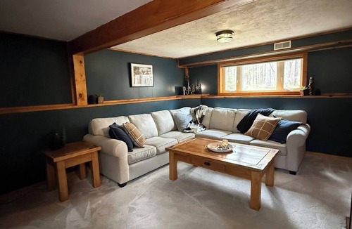 Woodruff Cabin | The Remington House - Pet friendly, hot tub, and on ATV trails