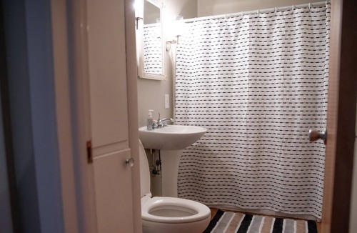 Carbon Hill House | The Retreat at CCWC - Three bedroom house, minutes from Ohio U. & Athens.