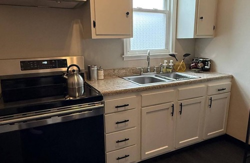 Hamilton House | The Retro Nook - cozy studio near Spooky Nook.