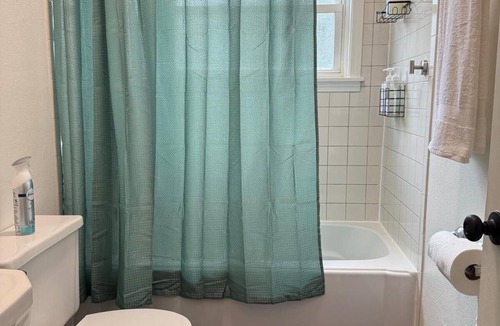 Hamilton House | The Retro Nook - cozy studio near Spooky Nook.