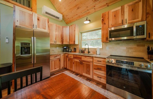 Carbon Hill Cabin | The Riparian | Hocking Hills, Plunge Pool, Hot Tub