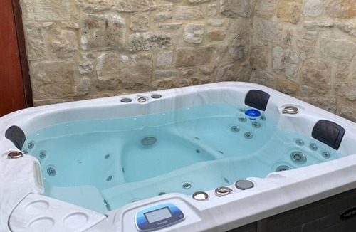 Amble Cottage | The Rockpool - Private HOT TUB + Sea Views