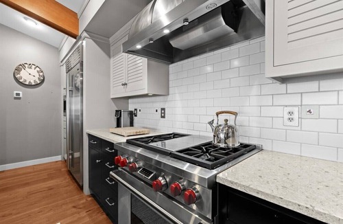 Pentwater House | The Sandpiper - Modern Family Beachfront House