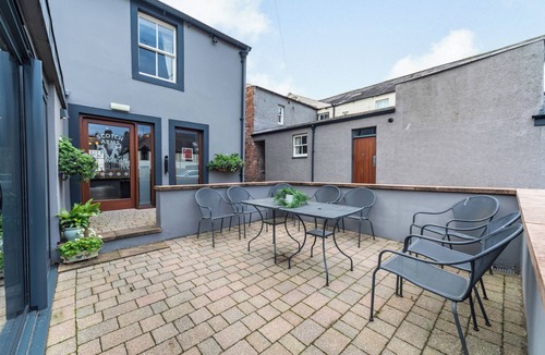 Wing Cottage | The Scotch Arms Mews - UK30910