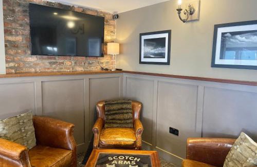 Wing House | The Scotch Arms Mews - Uk30910