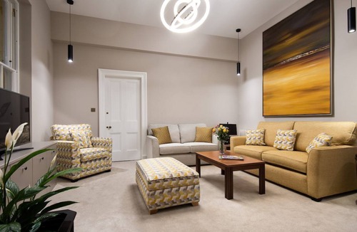 Kelso Apartment | THE SCOTT APARTMENT - stylishly restored Grade II listed townhouse apartment