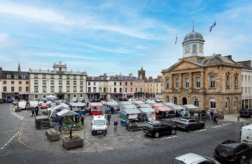 Kelso Apartment | THE SCOTT APARTMENT - stylishly restored Grade II listed townhouse apartment