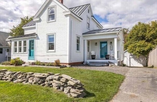 Cape Elizabeth House | “The Sea Keeper” at Two Lights with lighthouse and ocean view