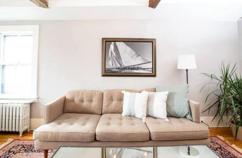 Marblehead Apartment | The Seabird Suite
