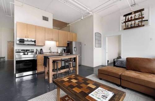West Main Historic District Apartment | The Secretariat in Downtown Louisville with River View