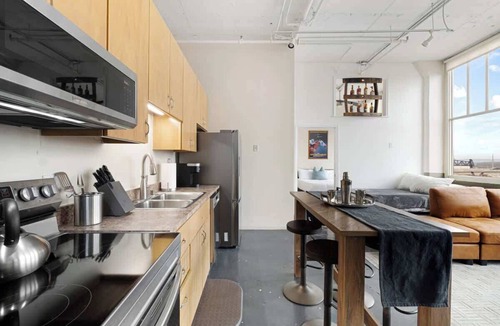 West Main Historic District Apartment | The Secretariat in Downtown Louisville with River View