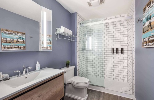 Elkhart Lake Hotel | The Shore Club Wisconsin, Ascend Hotel Collection
