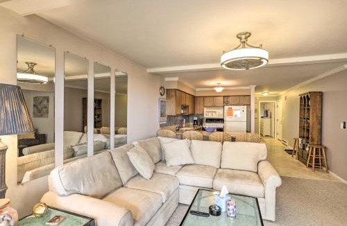 Port Clinton House | The Shores Condo w/Beach Access < 2 Mi to Dtwn!