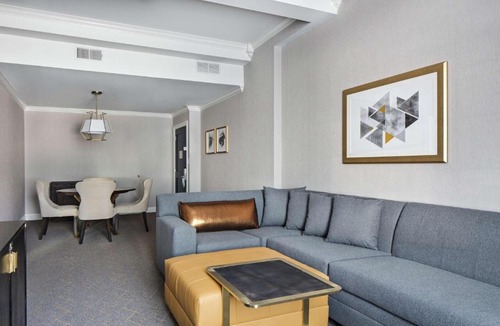Downtown Hotel | The Sire Hotel Lexington, Tapestry Collection by Hilton