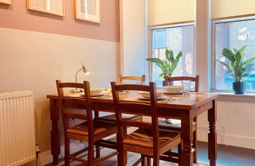 Old Town Apartment | The St Mary's Street Residence