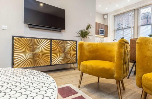 City Centre Glasgow Apartment | The Steamie on Bath St