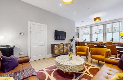 City Centre Glasgow Apartment | The Steamie on Bath St