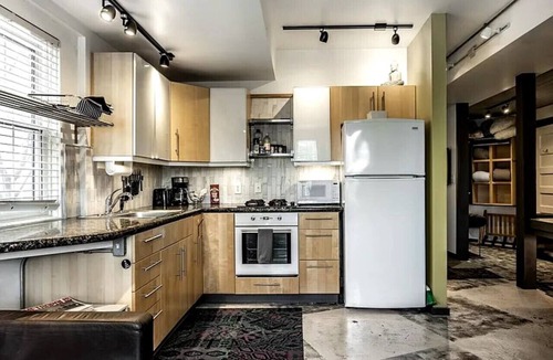 Indianapolis House | The Steele Mill Loft | Modern 2BR Retreat