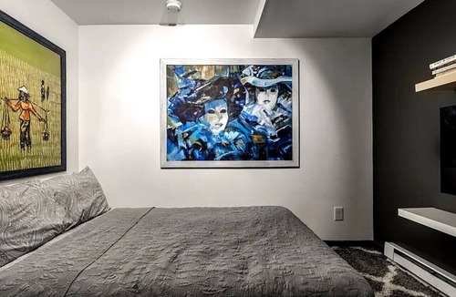 Indianapolis House | The Steele Mill Loft | Modern 2BR Retreat