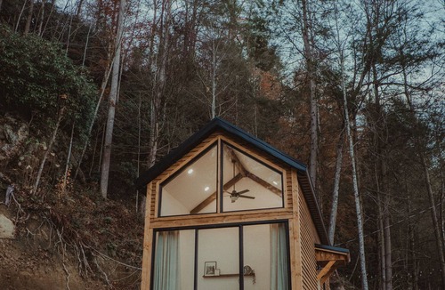 Rogers Cabin | The Stoic - Tiny Cabin in RRG