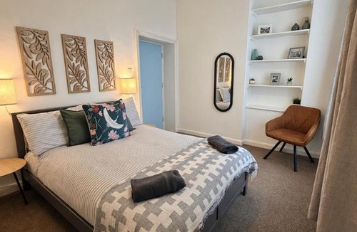 Wing Apartment | The Studio Retreat - 2 bed flat, sleeps 4 - Brampton Town Centre, Hadrians Wall
