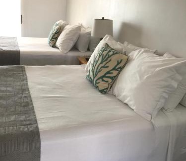 Dennis Port Resort | The Three Seasons Resort