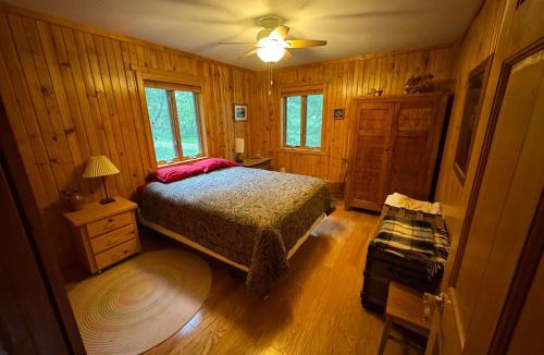 Babcock House | The Timber Hideaway