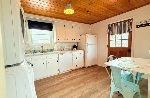 Ogunquit - Wells Cottage | The Tinker Bell at Moody Beach- Turtle Unit 2 BR’s with partial ocean views