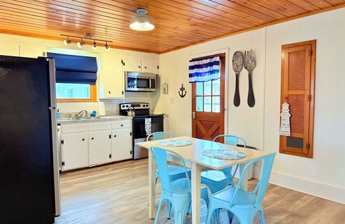Ogunquit - Wells Cottage | The Tinker Bell at Moody Beach - Starfish Unit - 2 BR's w/marsh views in Wells