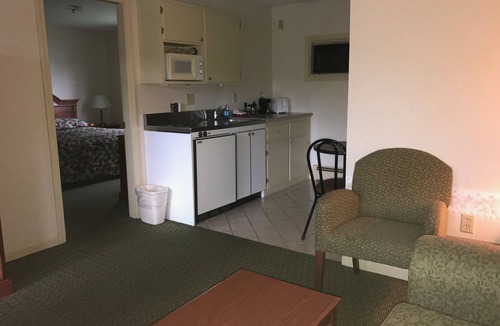 Skowhegan Hotel | The Towne Motel