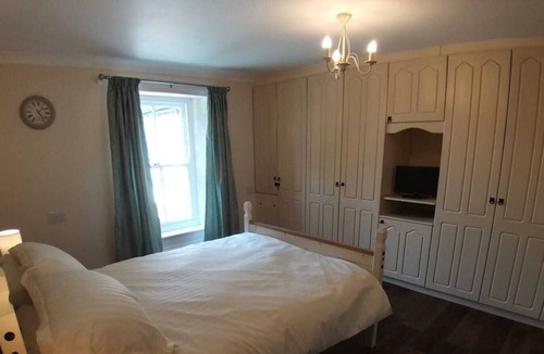 Tudhoe Apartment | The Tree House apartment, twinned with our 290 year old Country Pub & Restaurant