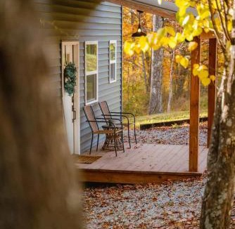 Logan House | The Treetop Retreat – Family Getaway in Scenic Hocking Hills