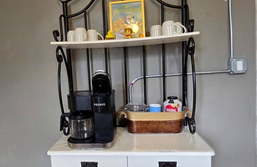 Fargo House | The Ugly Duckling: Cozy Home in Historic Downtown