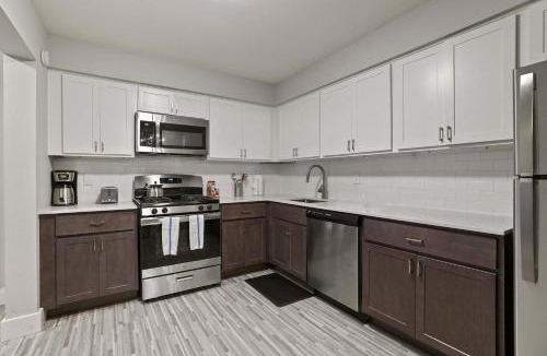 Rochester Apartment | The Ultimate Rochester Getaway Cozy & Inviting