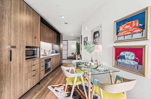 East Cambridge Apartment | The ultimate urban escape