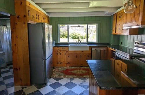 Peaks Island House | The Virginia -3 bedroom 2 bath cottage on Peaks Island, Maine