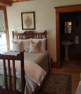 Sturgeon Bay Hotel | The Wanderlust Hotel