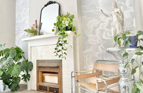 Bloomfield Apartment | The Warhola Bloomfield by Luxe PGH