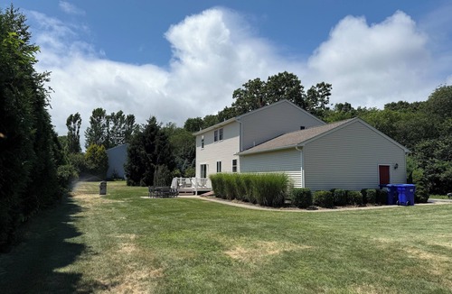 Wakefield-Peacedale House | The Waypoint-Fantastic 5-bedroom house with AC in South Kingstown