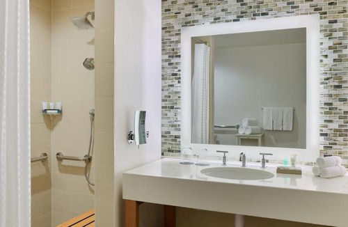Dupont Hotel | The Westin Denver International Airport
