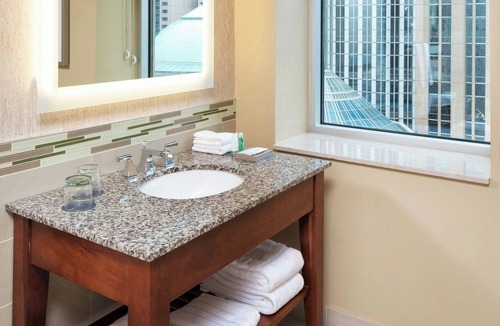 Downtown West Hotel | The Westin Minneapolis