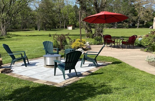 Mammoth Cottage | The Willow House Cottage is surrounded by gardens on two private acres.
