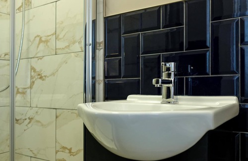 Bradley Stoke Apartment | The Willow Studios - Flat 4