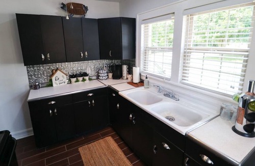 London House | The Willow Tree-New, Downtown