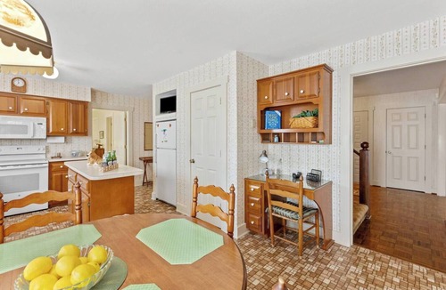 Frankfort House | This house is a 3 bedroom(s), 3 bathrooms, located in Frankfort, KY.
