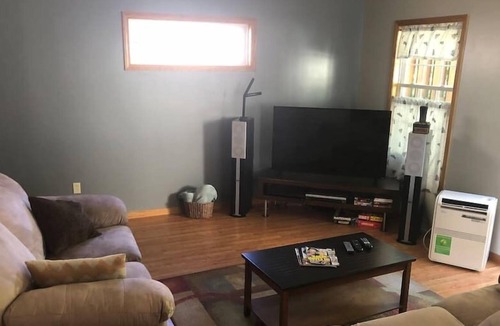 Erie House | Three Bedroom Home in Downtown Erie, Pa