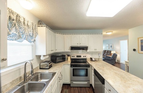 Grand Rivers Condo | Three Bedroom Hurst Heaven Condo