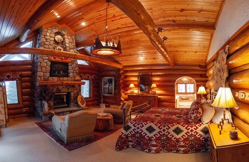 Pequot Lakes Cabin | Three Luxury Log Cabins On Private Peninsula On The Whitefish Chain of Lakes